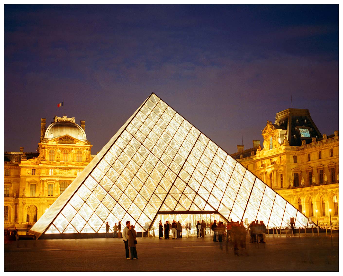 21-Louvre-Crop.jpg